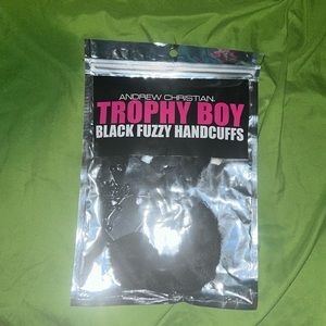 🔥🔥Nwt Andrew Christian, trophy boy, black metal fuzzy softhandcuffseasyrelease